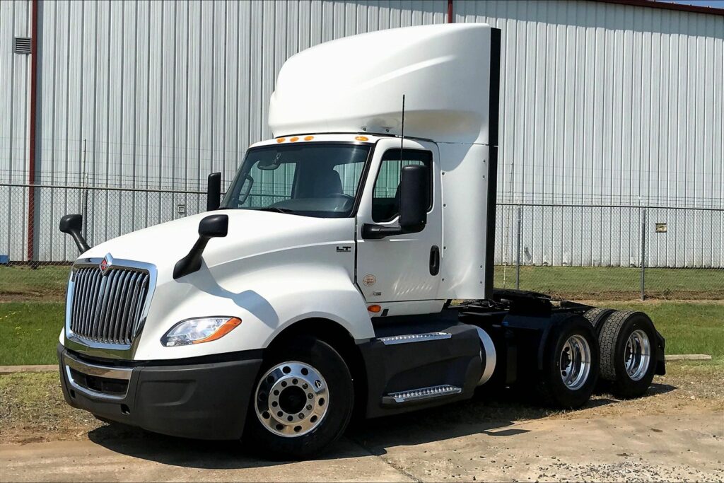2021 INT LT625 6×4 Day Cab