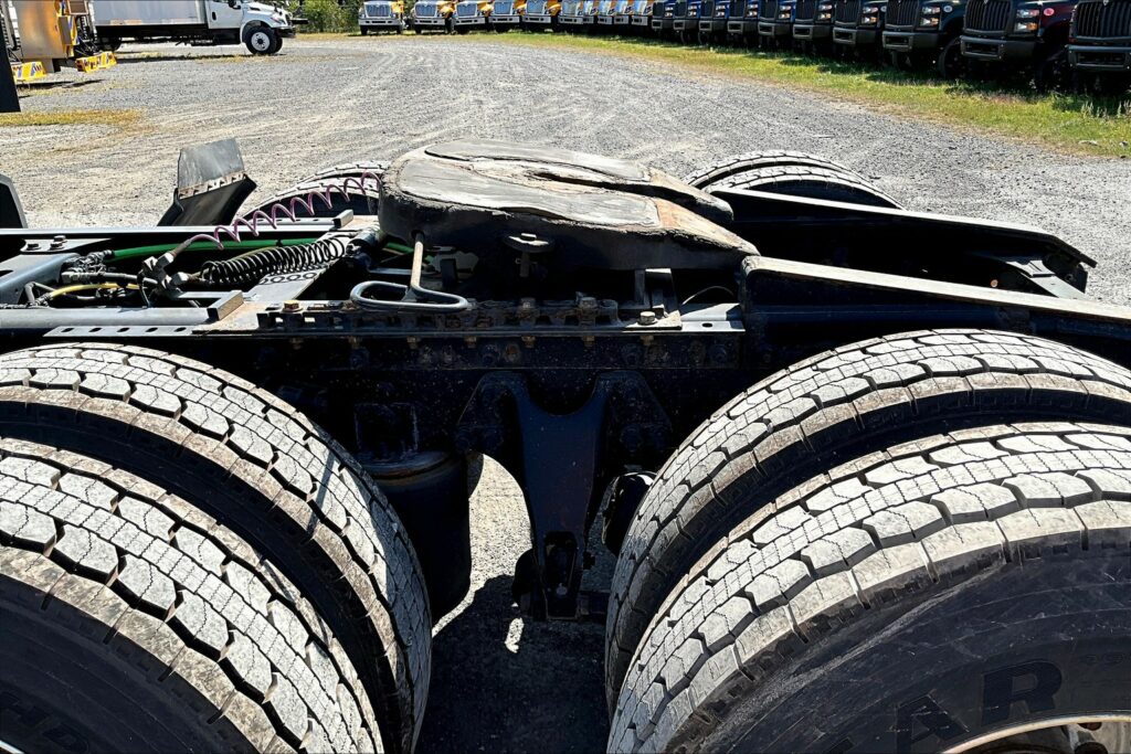 2022 INT LT625 6×4 Sleeper