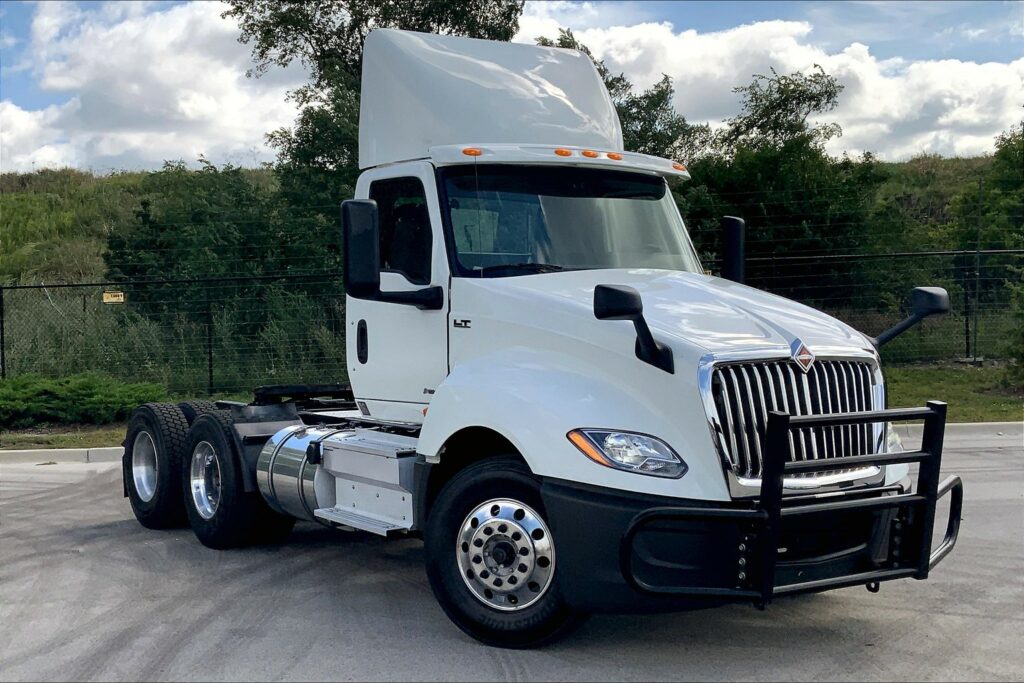 2019 INT LT625 6×4 Day Cab