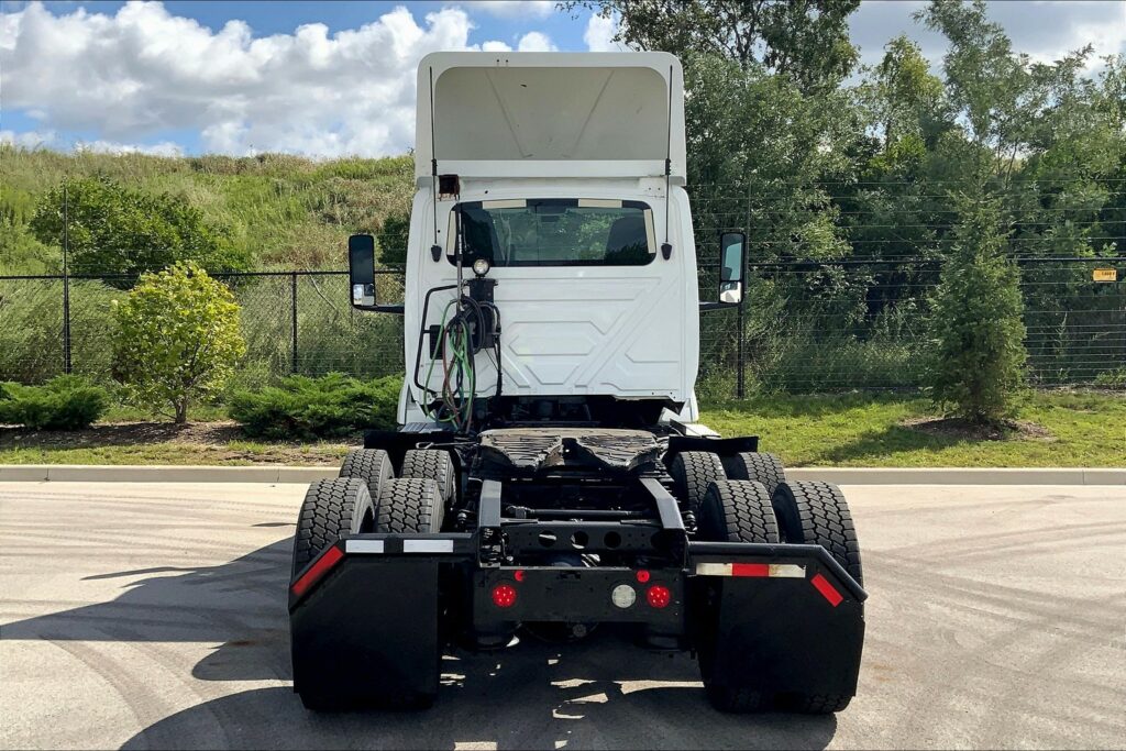 2019 INT LT625 6×4 Day Cab
