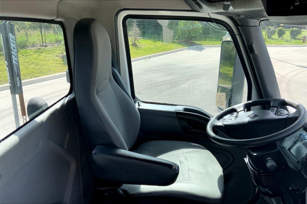 2019 INT LT625 6×4 Day Cab
