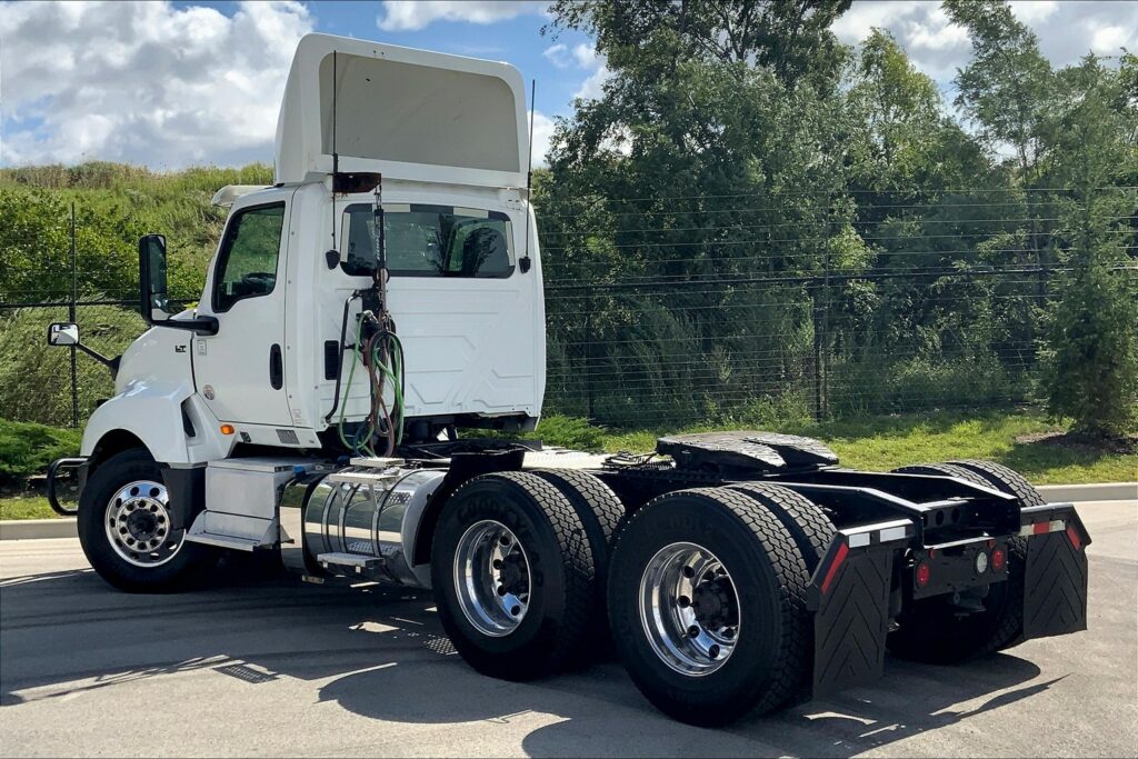 2019 INT LT625 6×4 Day Cab