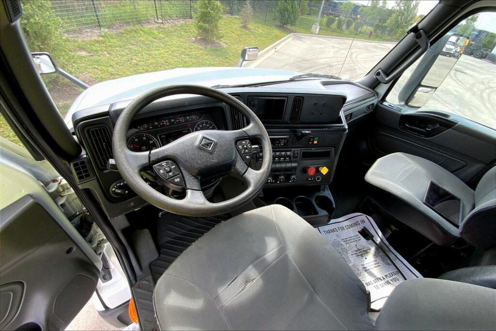 2019 INT LT625 6×4 Day Cab