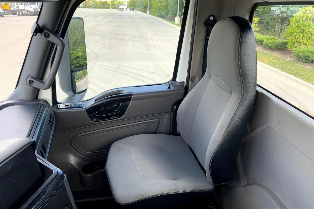 2019 INT LT625 6×4 Day Cab