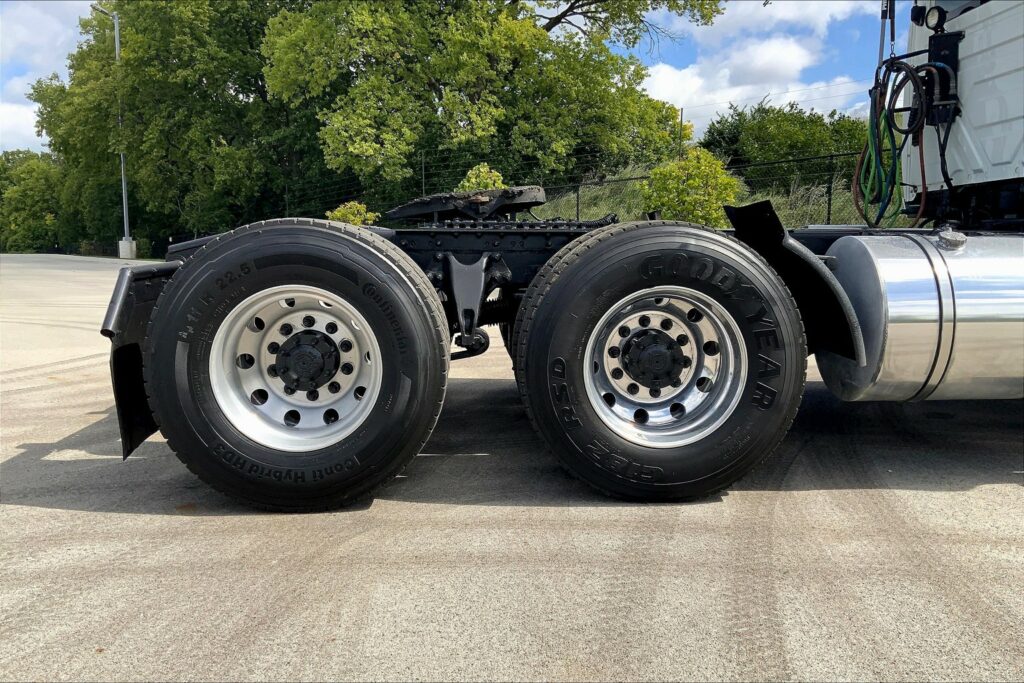 2019 INT LT625 6×4 Day Cab