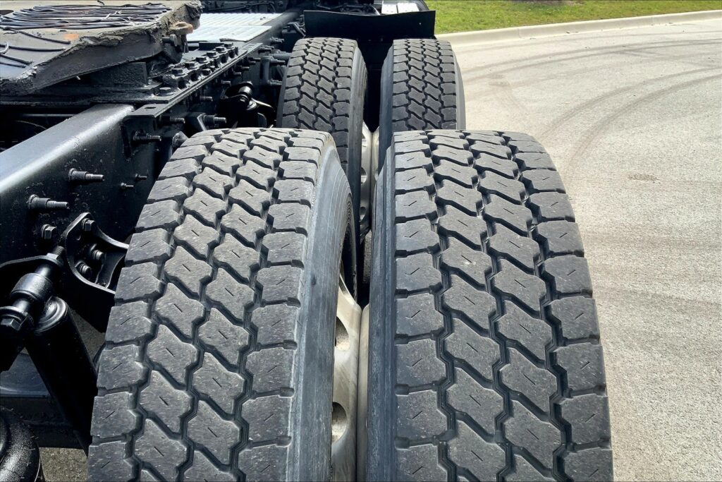 2019 INT LT625 6×4 Day Cab