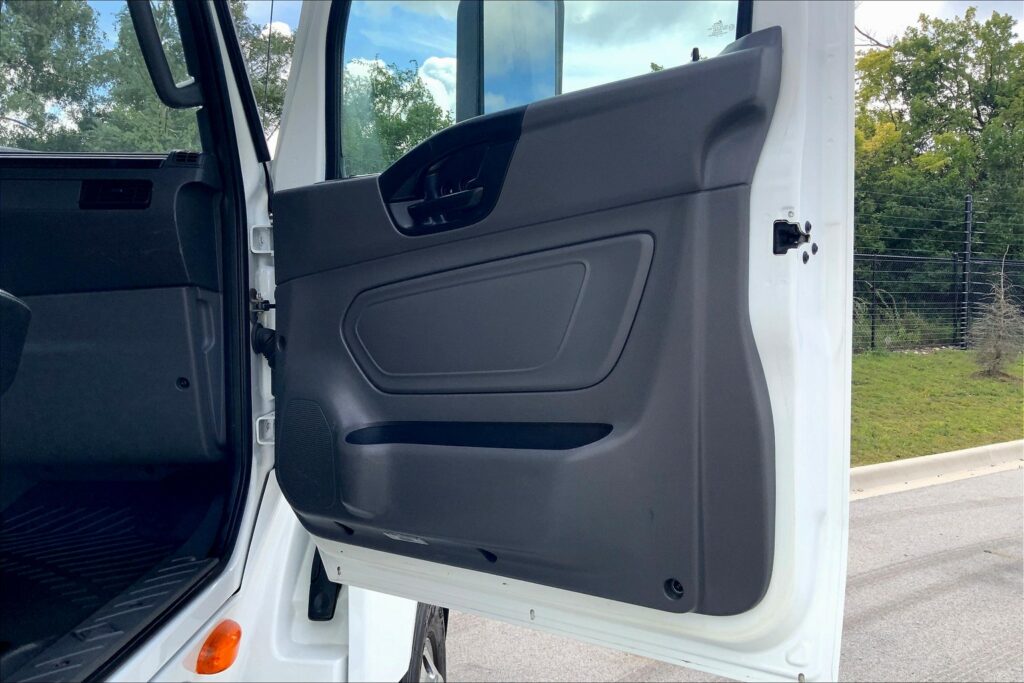 2019 INT LT625 6×4 Day Cab