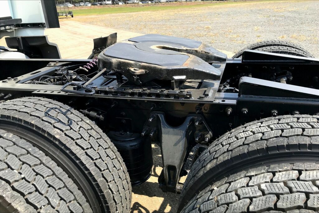 2023 INT LT625 6×4 Sleeper