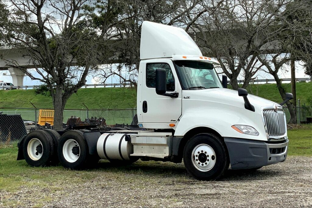 2019 INT LT625 6×4 Day Cab