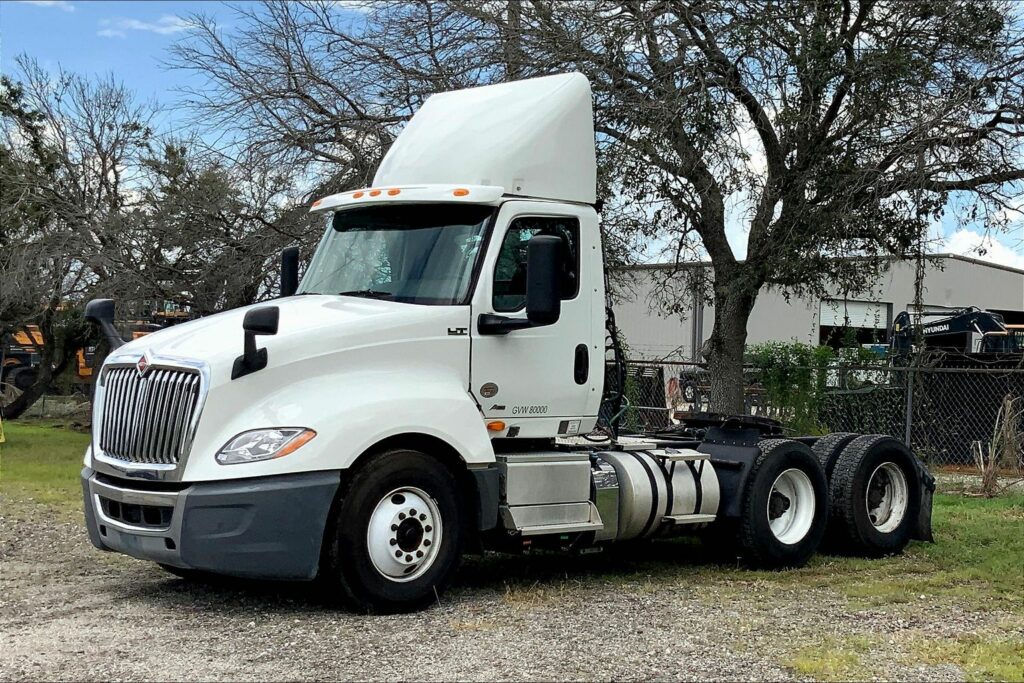 2019 INT LT625 6×4 Day Cab