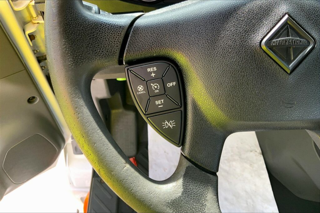 2020 INT LT625 6×4 Day Cab