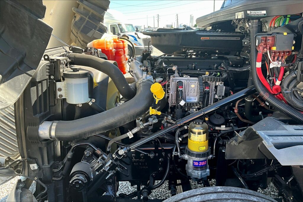 2022 INT LT625 6×4 Sleeper