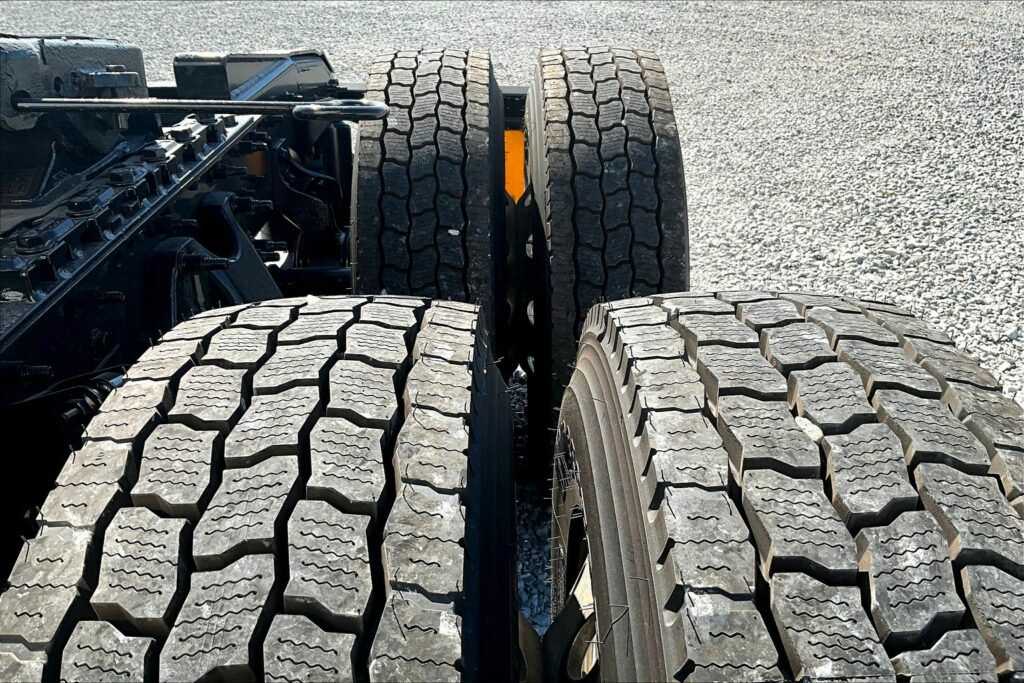 2022 INT LT625 6×4 Sleeper