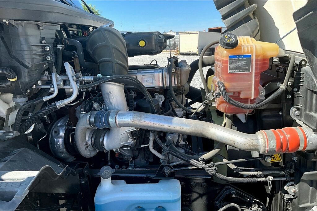 2022 INT LT625 6×4 Sleeper