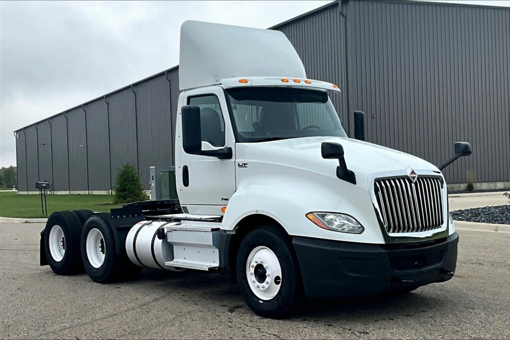 2019 INT LT625 6×4 Day Cab