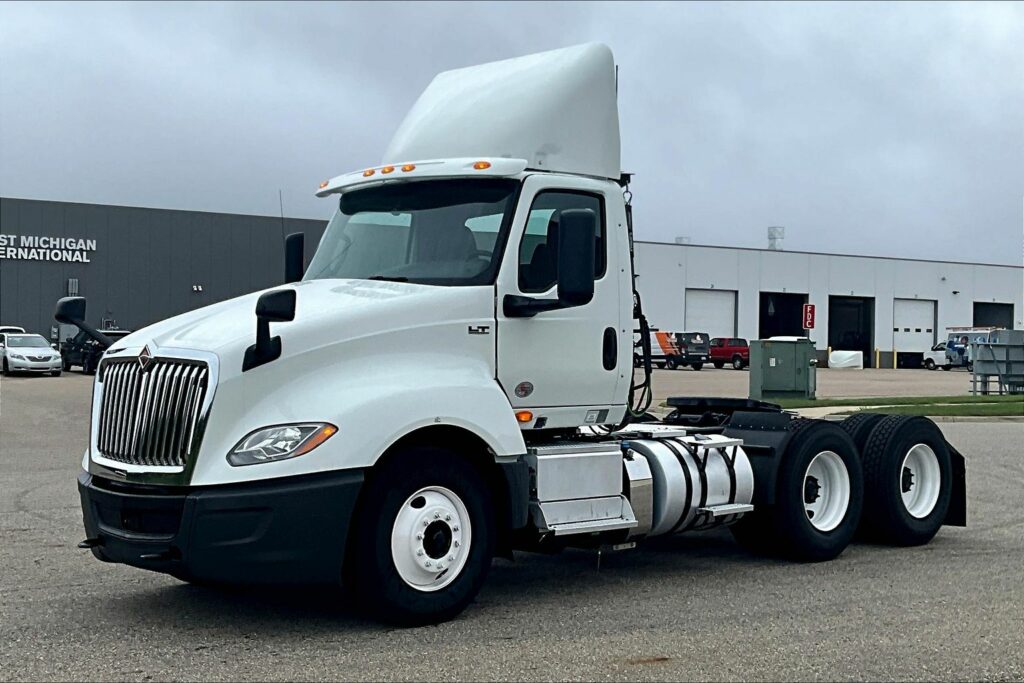 2019 INT LT625 6×4 Day Cab