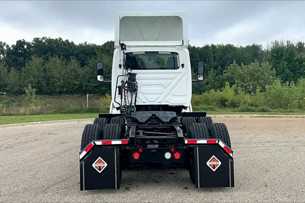 2019 INT LT625 6×4 Day Cab
