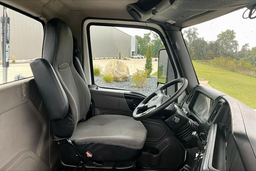 2019 INT LT625 6×4 Day Cab