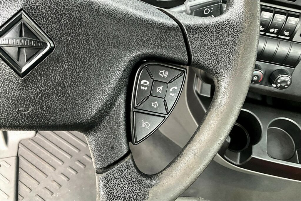 2019 INT LT625 6×4 Day Cab