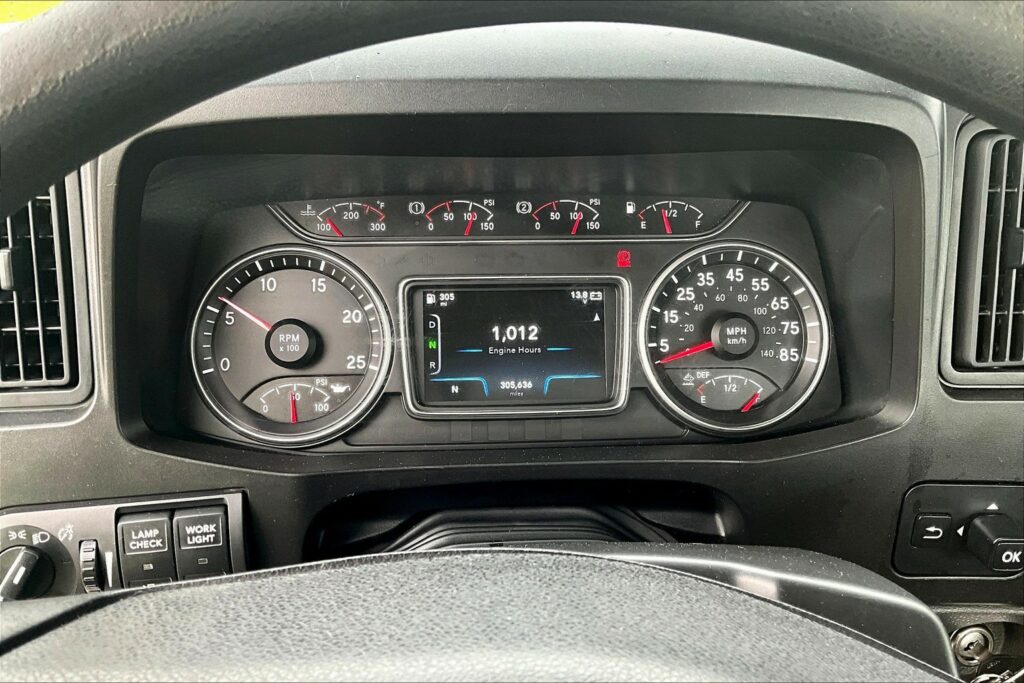 2019 INT LT625 6×4 Day Cab