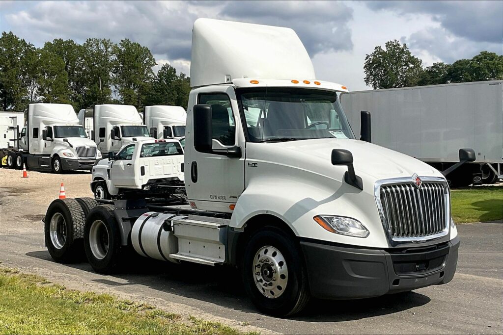 2019 INT LT625 6×4 Day Cab