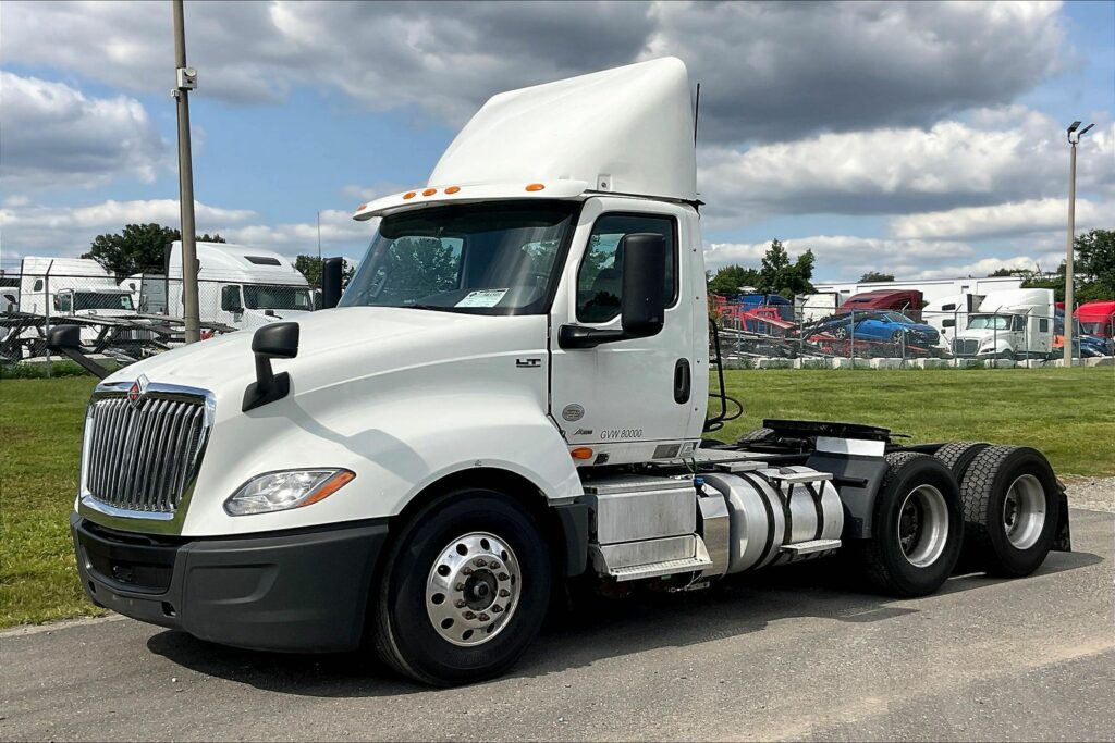 2019 INT LT625 6×4 Day Cab