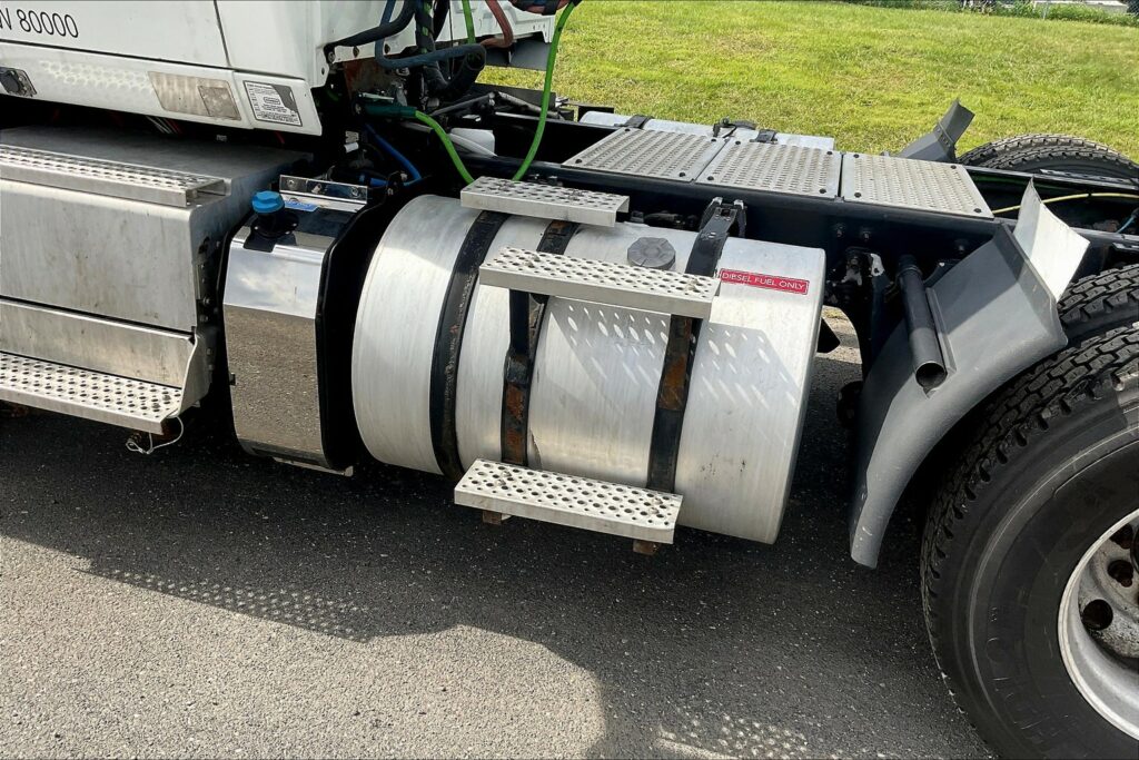 2019 INT LT625 6×4 Day Cab