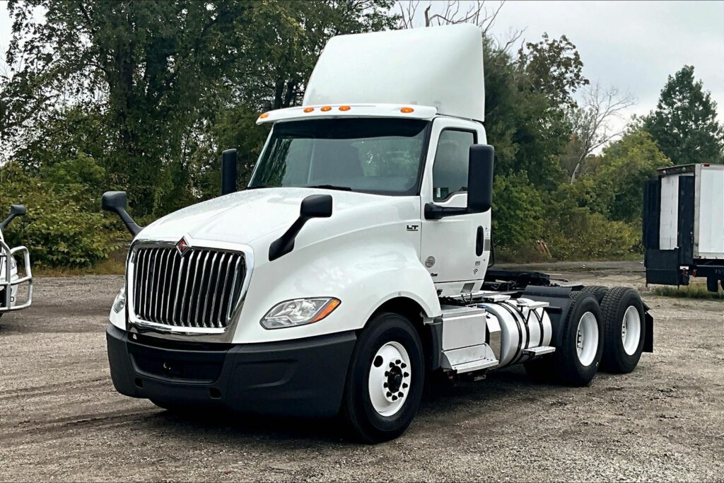 2019 INT LT625 6×4 Day Cab
