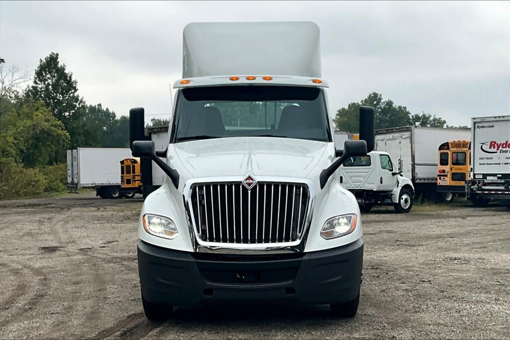2019 INT LT625 6×4 Day Cab