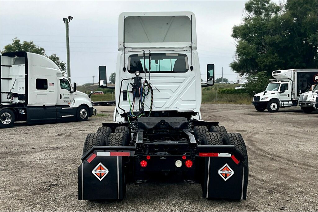 2019 INT LT625 6×4 Day Cab