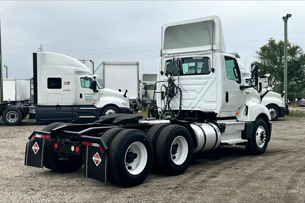 2019 INT LT625 6×4 Day Cab