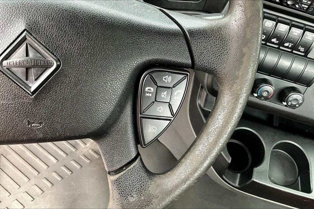 2019 INT LT625 6×4 Day Cab