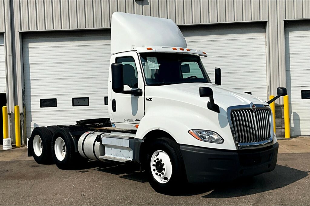 2019 INT LT625 6×4 Day Cab