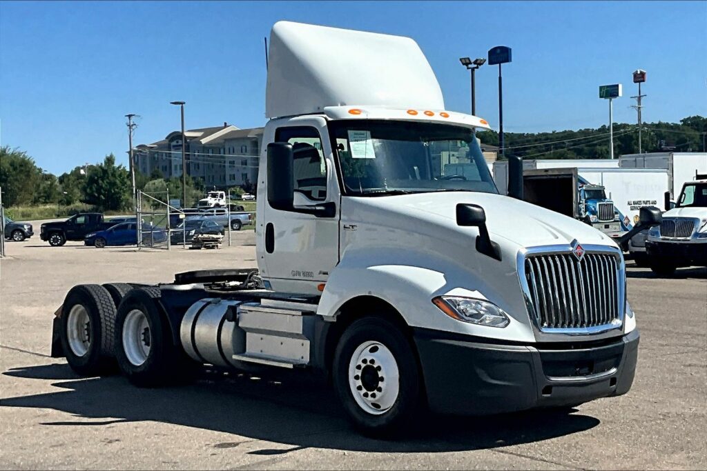 2019 INT LT625 6×4 Day Cab