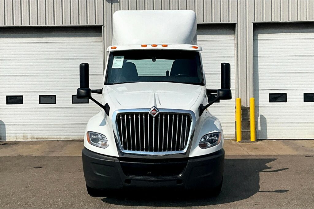 2019 INT LT625 6×4 Day Cab