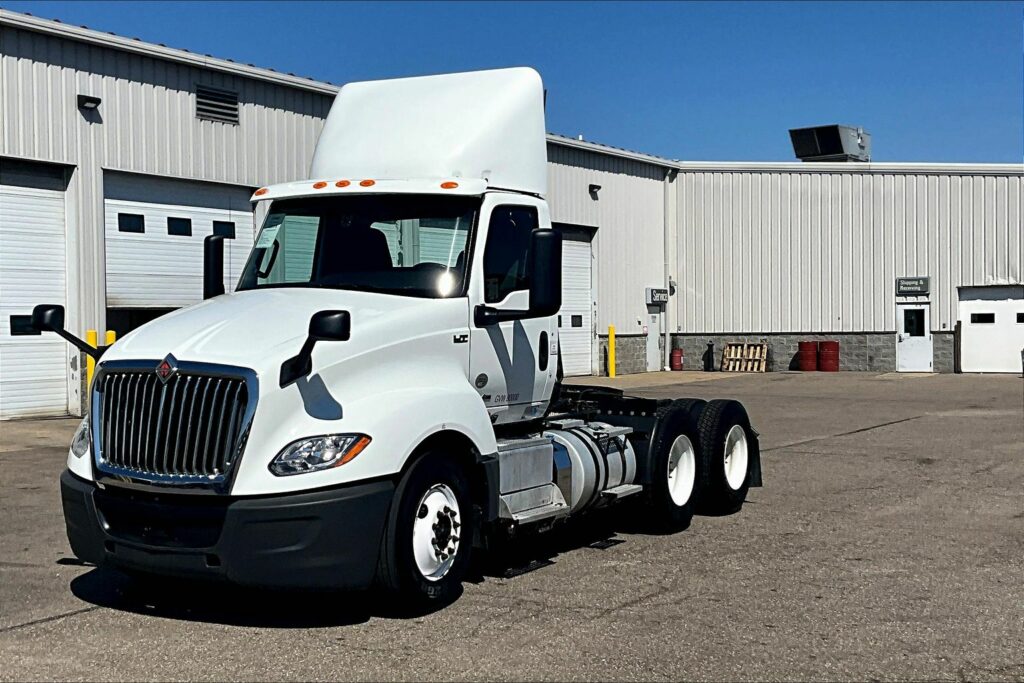 2019 INT LT625 6×4 Day Cab