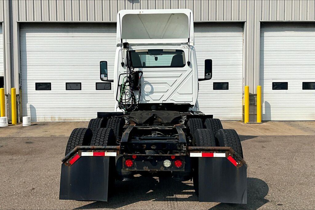 2019 INT LT625 6×4 Day Cab