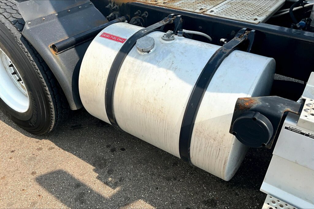 2019 INT LT625 6×4 Day Cab