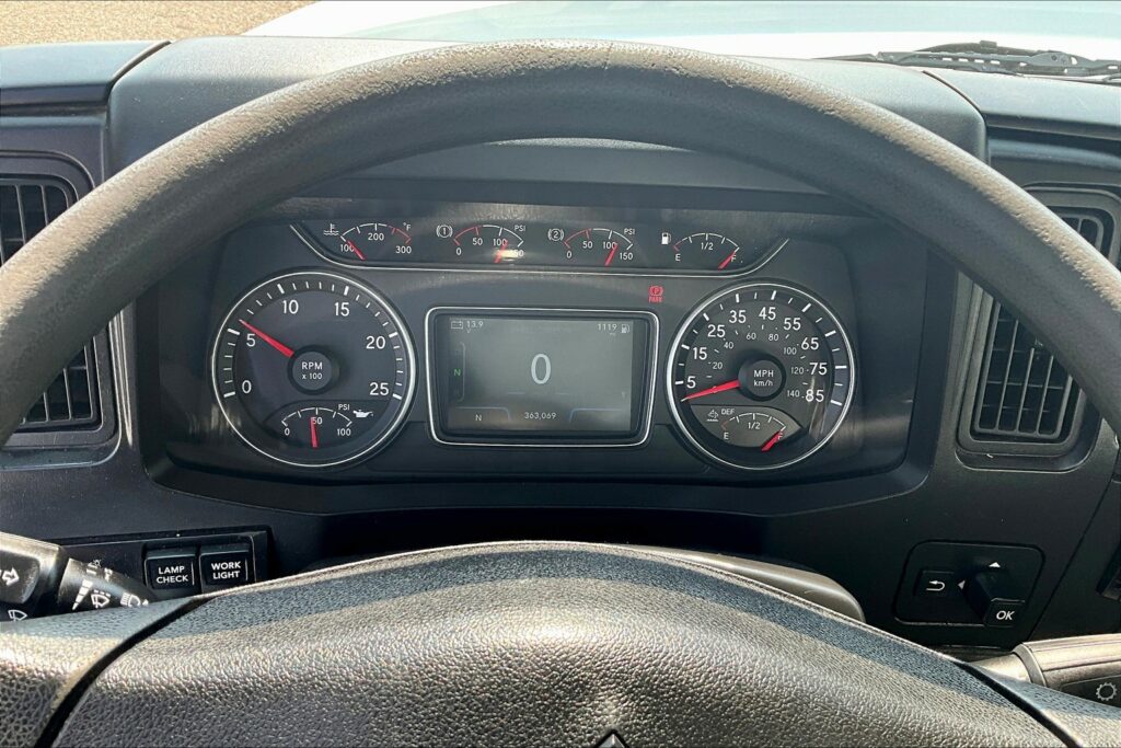 2019 INT LT625 6×4 Day Cab