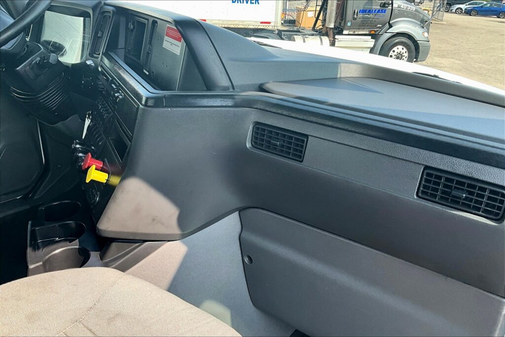 2019 INT LT625 6×4 Day Cab