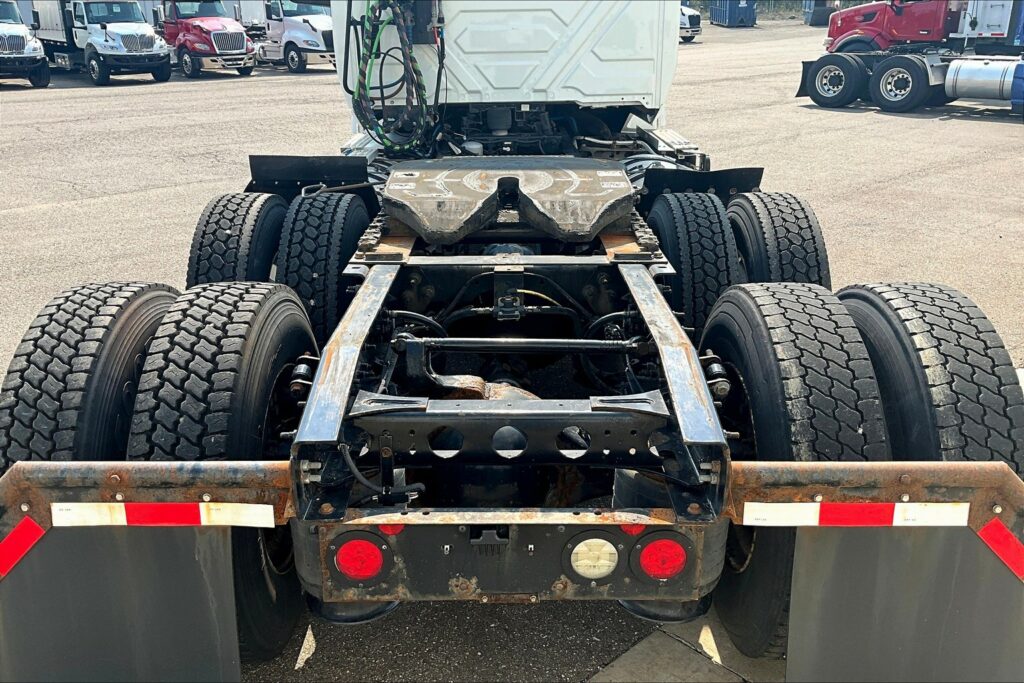 2019 INT LT625 6×4 Day Cab