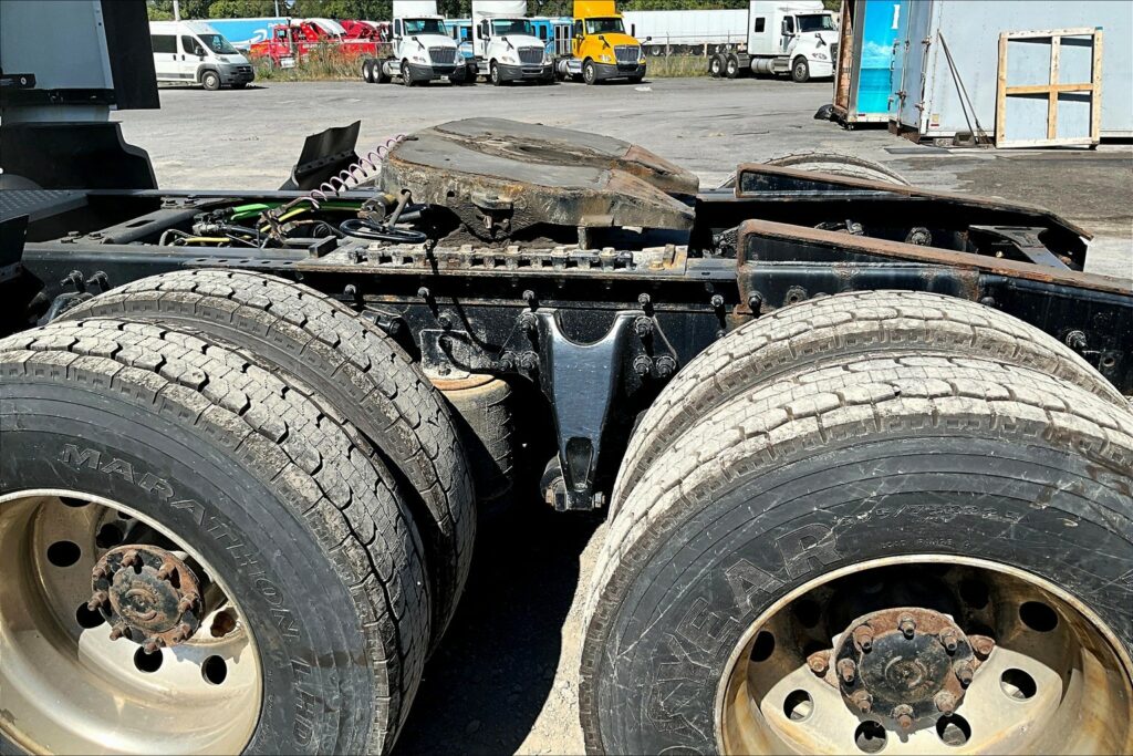 2022 INT LT625 6×4 Sleeper