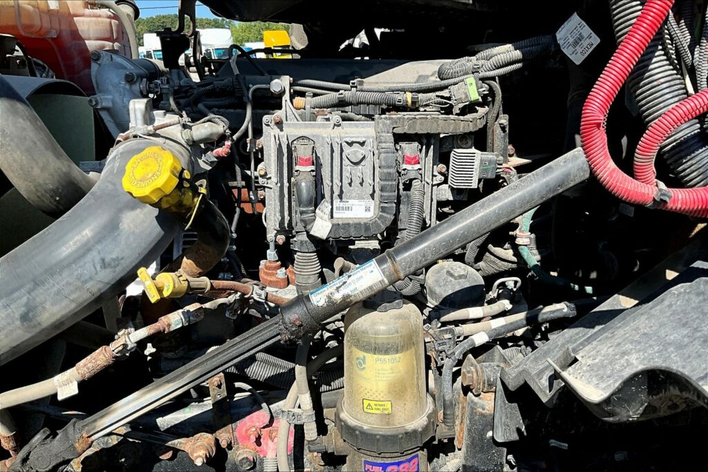 2022 INT LT625 6×4 Sleeper