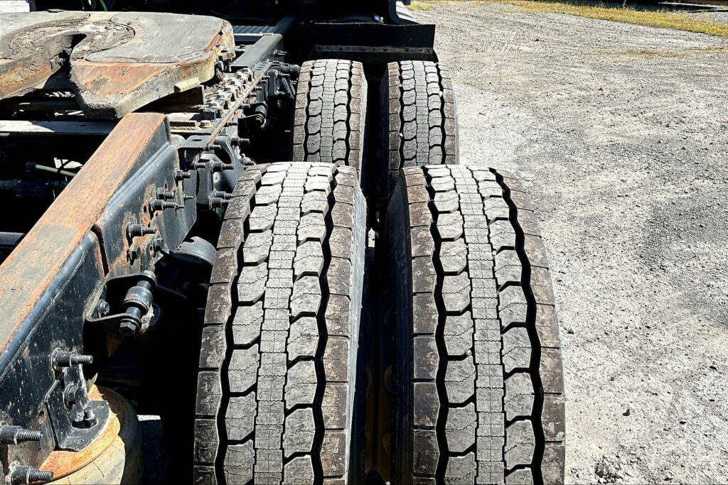 2022 INT LT625 6×4 Sleeper