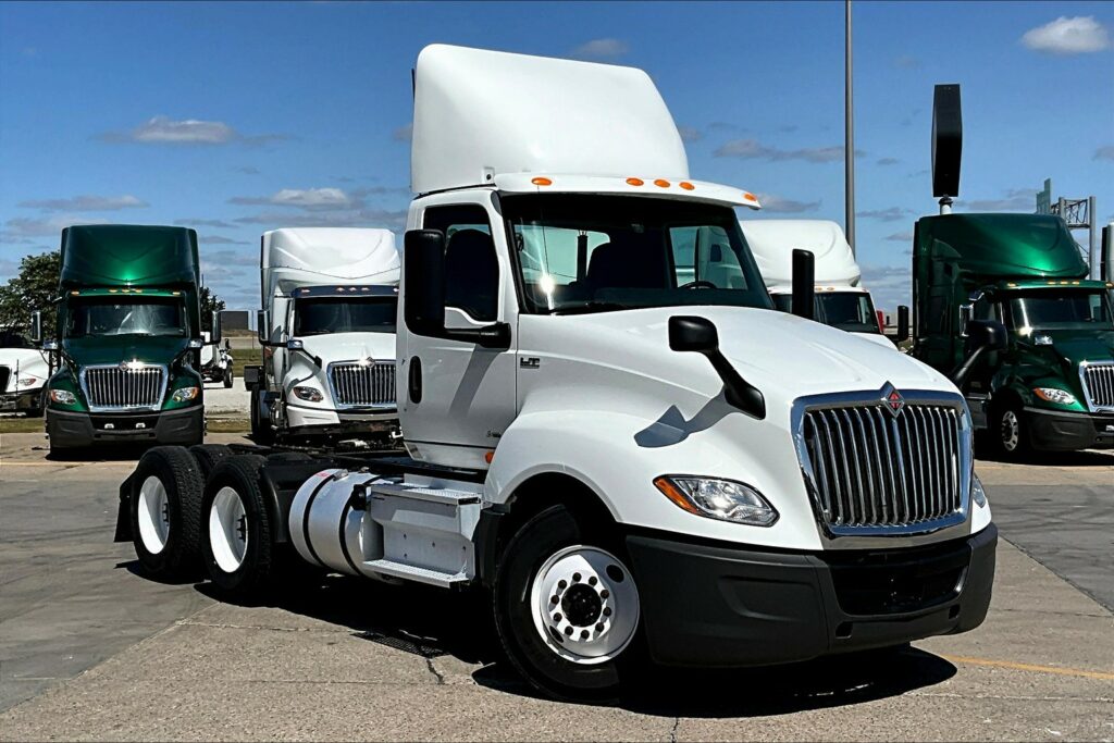 2019 INT LT625 6×4 Day Cab