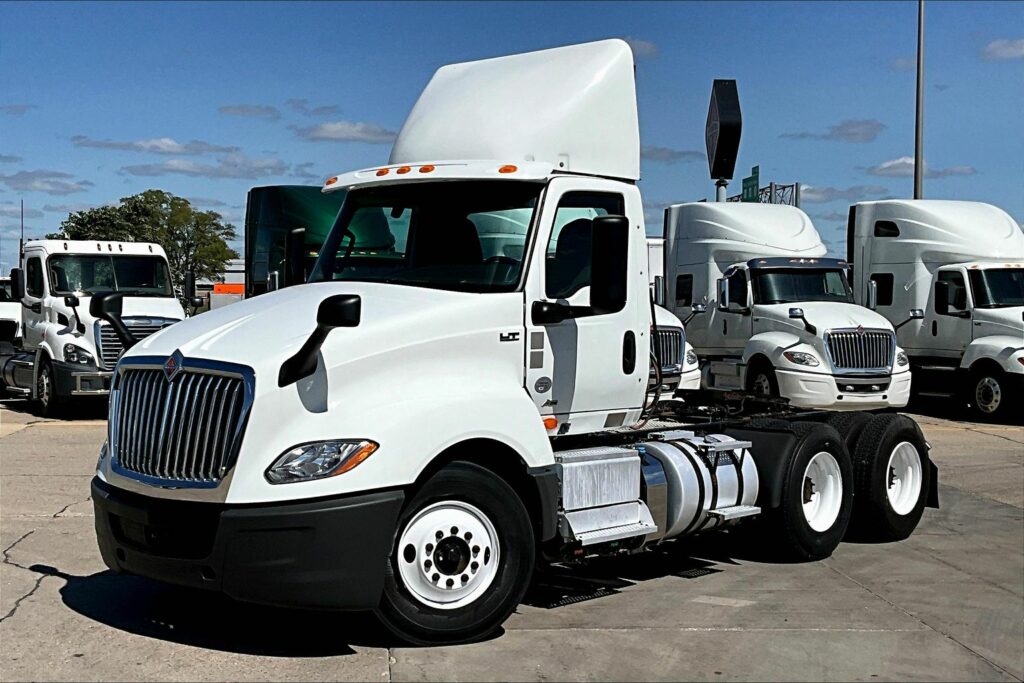 2019 INT LT625 6×4 Day Cab