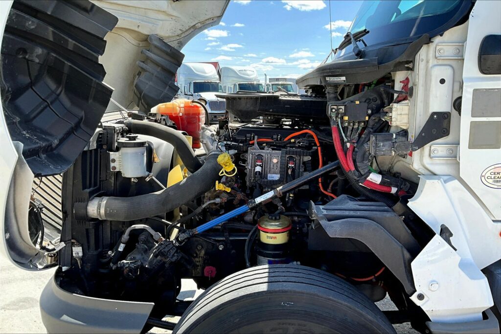 2019 INT LT625 6×4 Day Cab