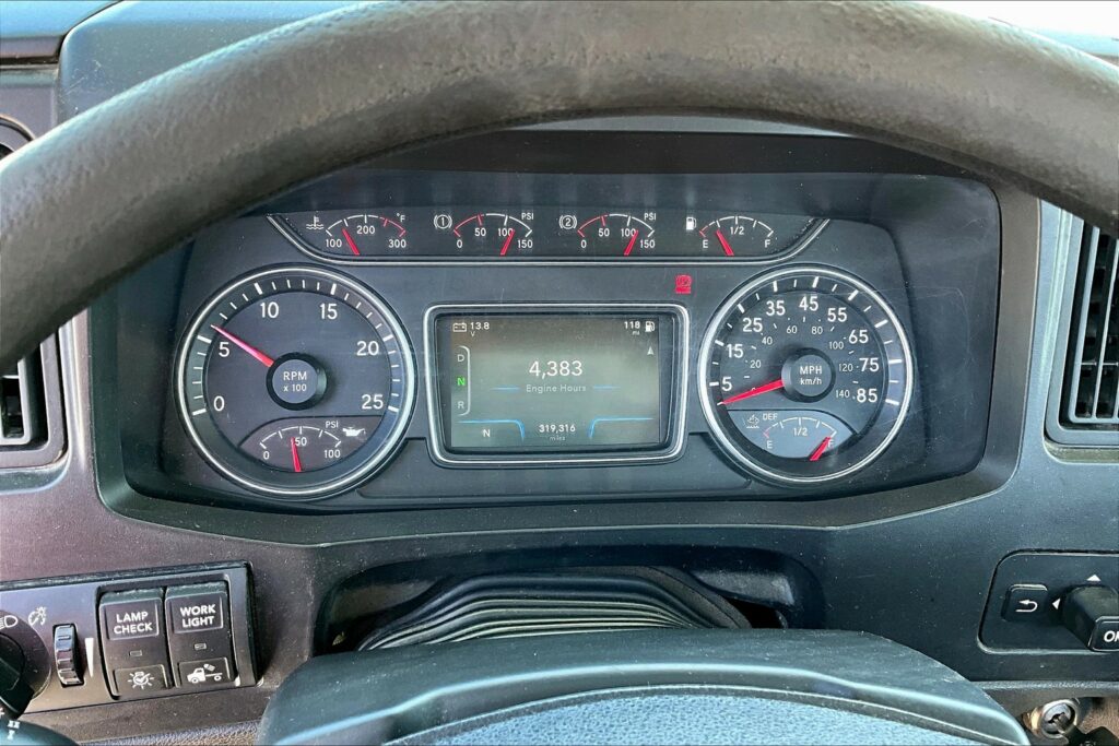 2019 INT LT625 6×4 Day Cab