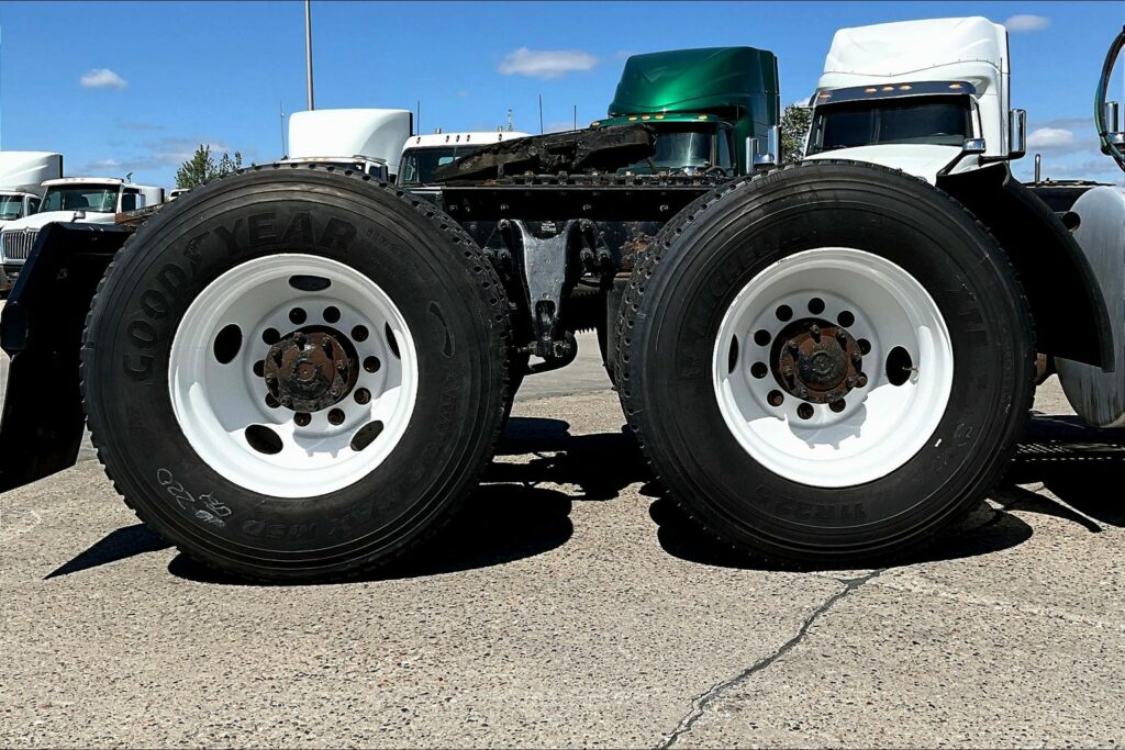 2019 INT LT625 6×4 Day Cab