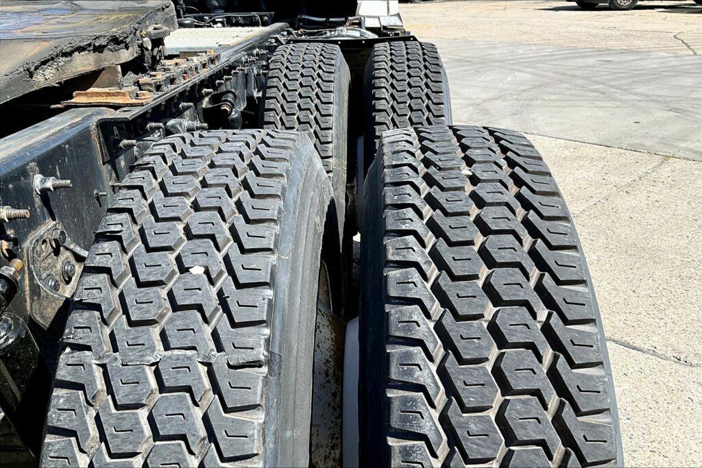 2019 INT LT625 6×4 Day Cab